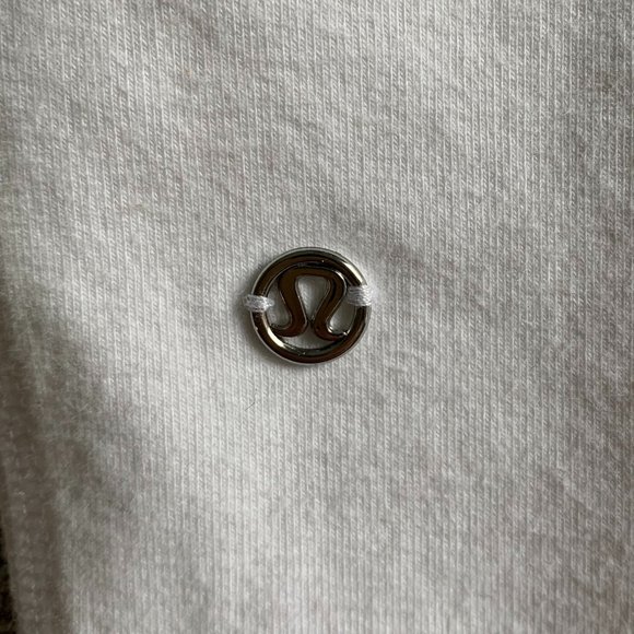 EUC Lululemon White Liberty Crop, size 2 - Picture 12 of 14